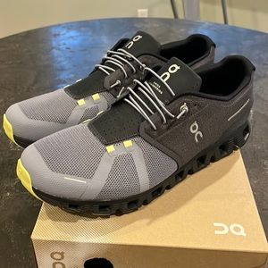 Brand new On Cloud 5 size 13. New Color Drop!!